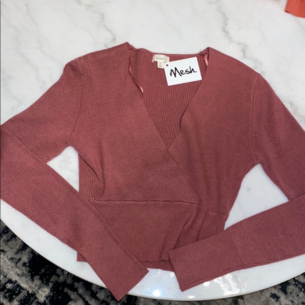 Women’s long sleeve top, size M/L